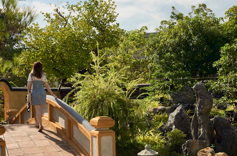 walk through garden